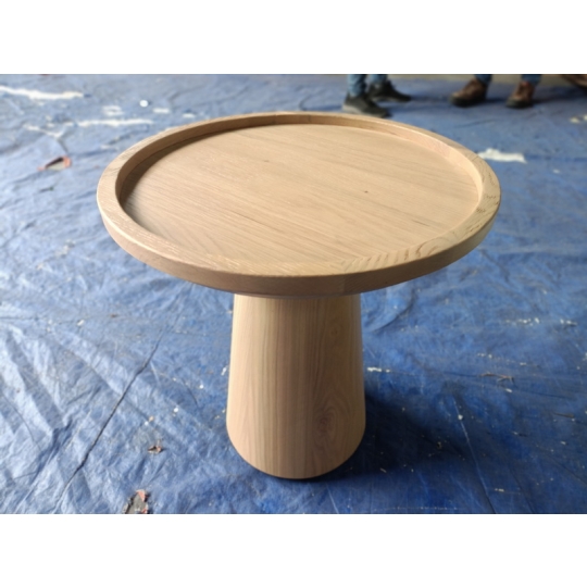 ROUND SIDE TABLE