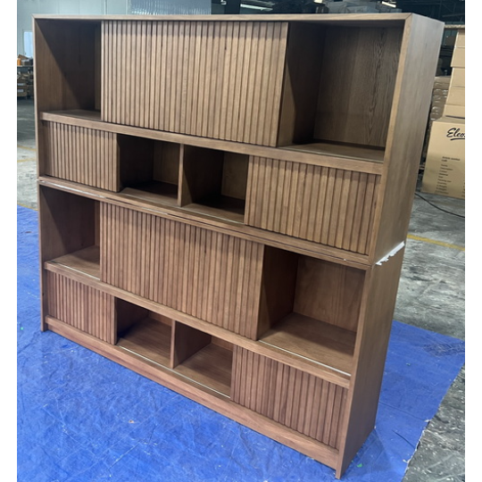LARGE SLIDING DOOR CABINET