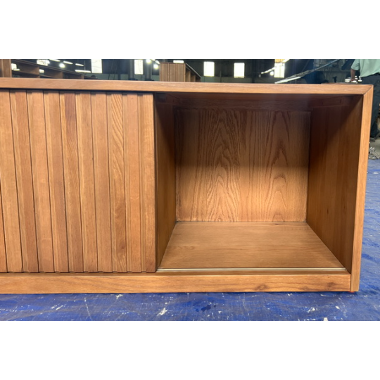 SLIDING DOOR TV STAND