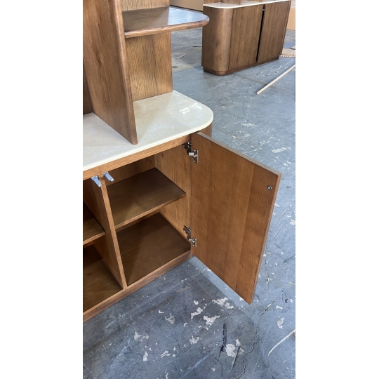  HIGHT CABINET 110