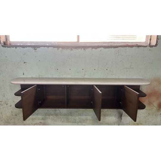 3-DOOR HANGING CABINET