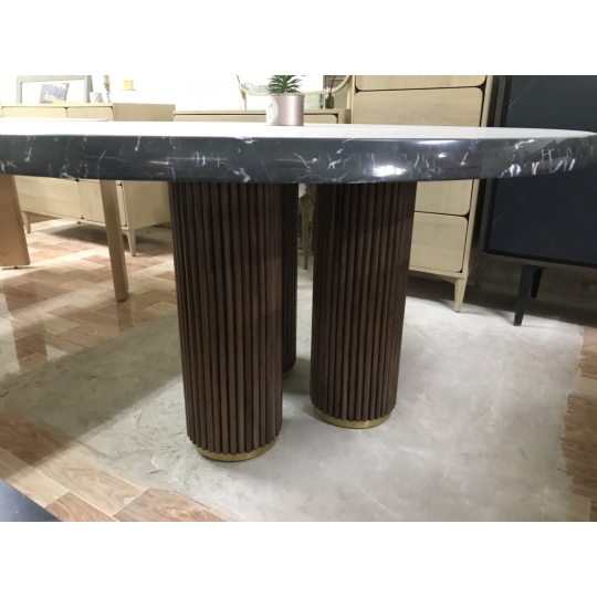 RIO ROUND DINING TABLE