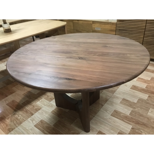 Round Dining Table 